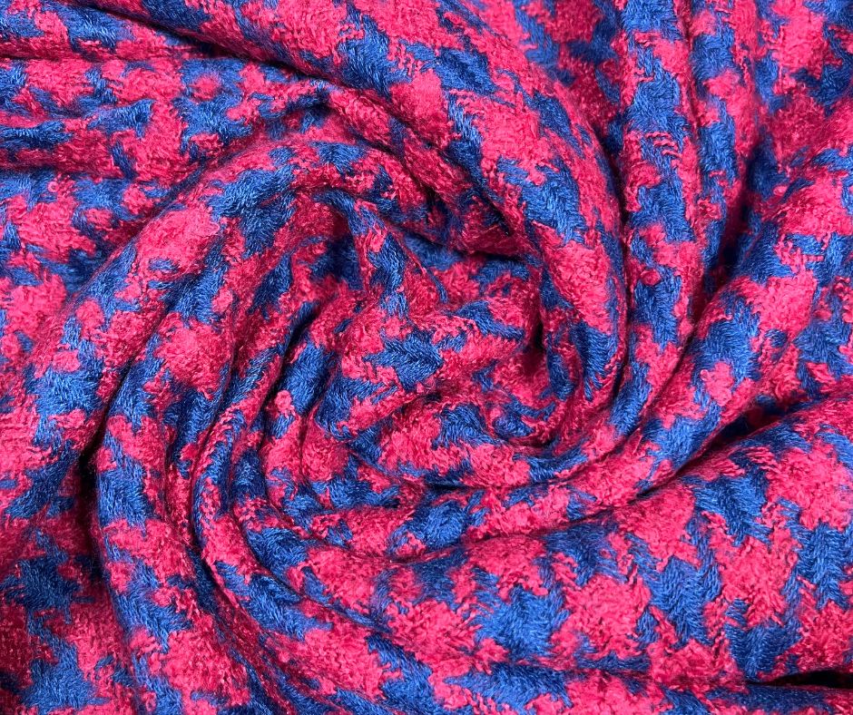 PINK CASHMERE/POLYESTER BLEND SCARF/SHAWL