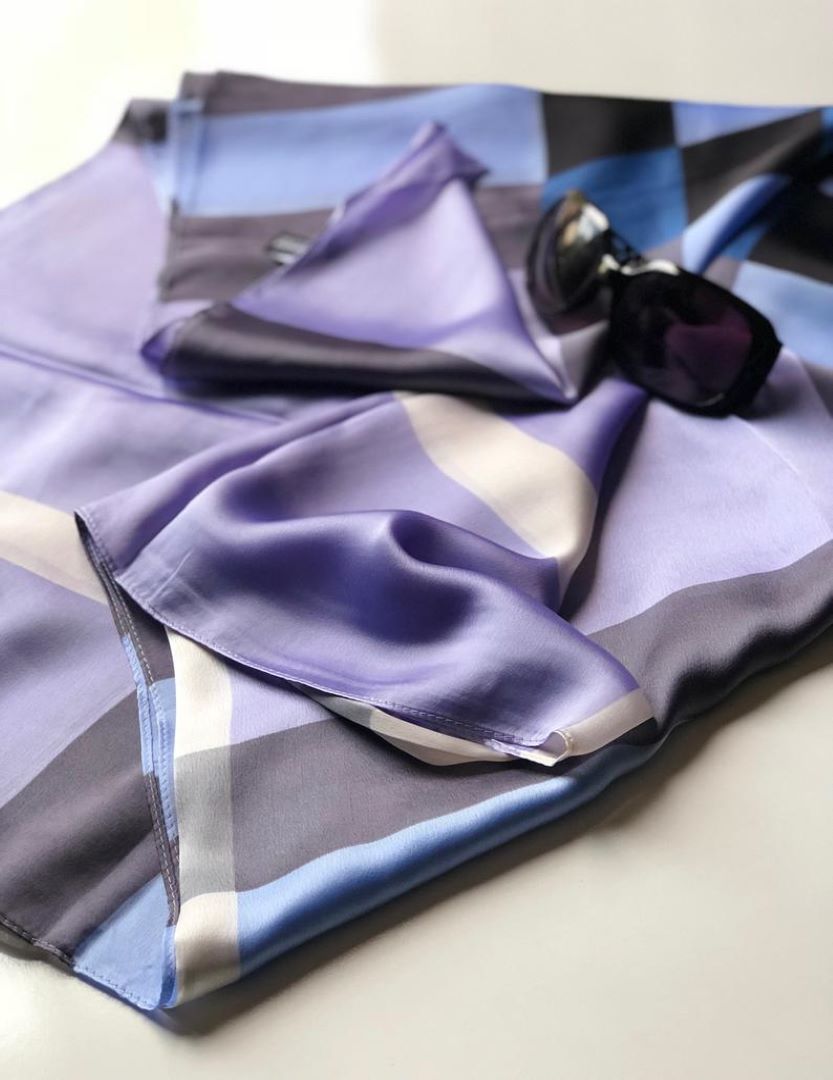 Elegant Silk Feel Scarf / Hijab