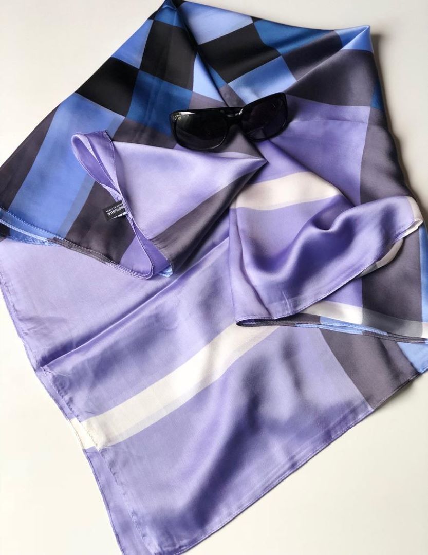 Elegant Silk Feel Scarf / Hijab