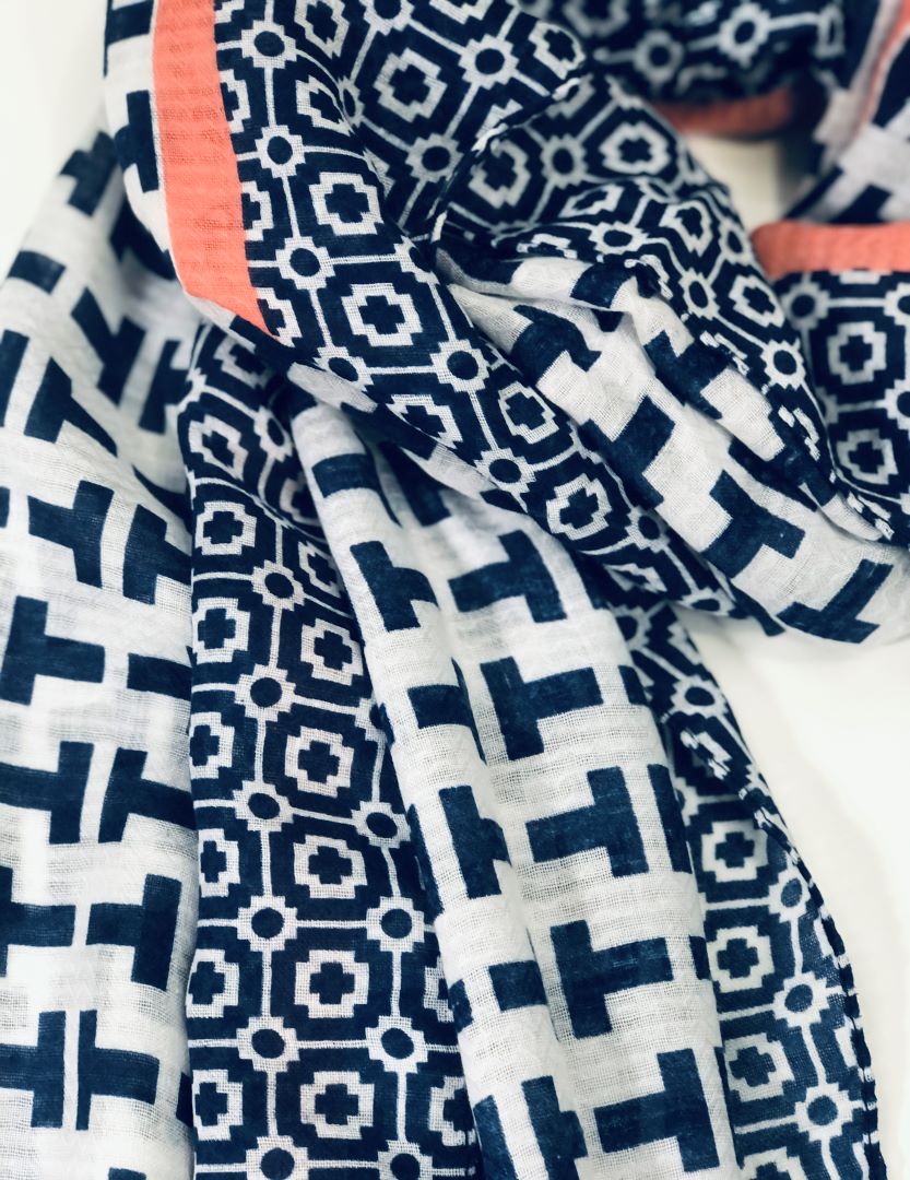 Elegant Cotton / Viscose Scarf