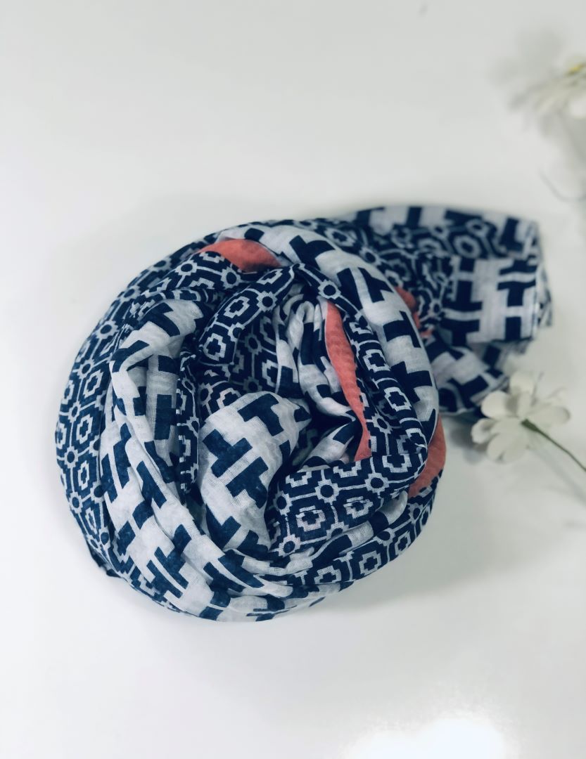Elegant Cotton / Viscose Scarf