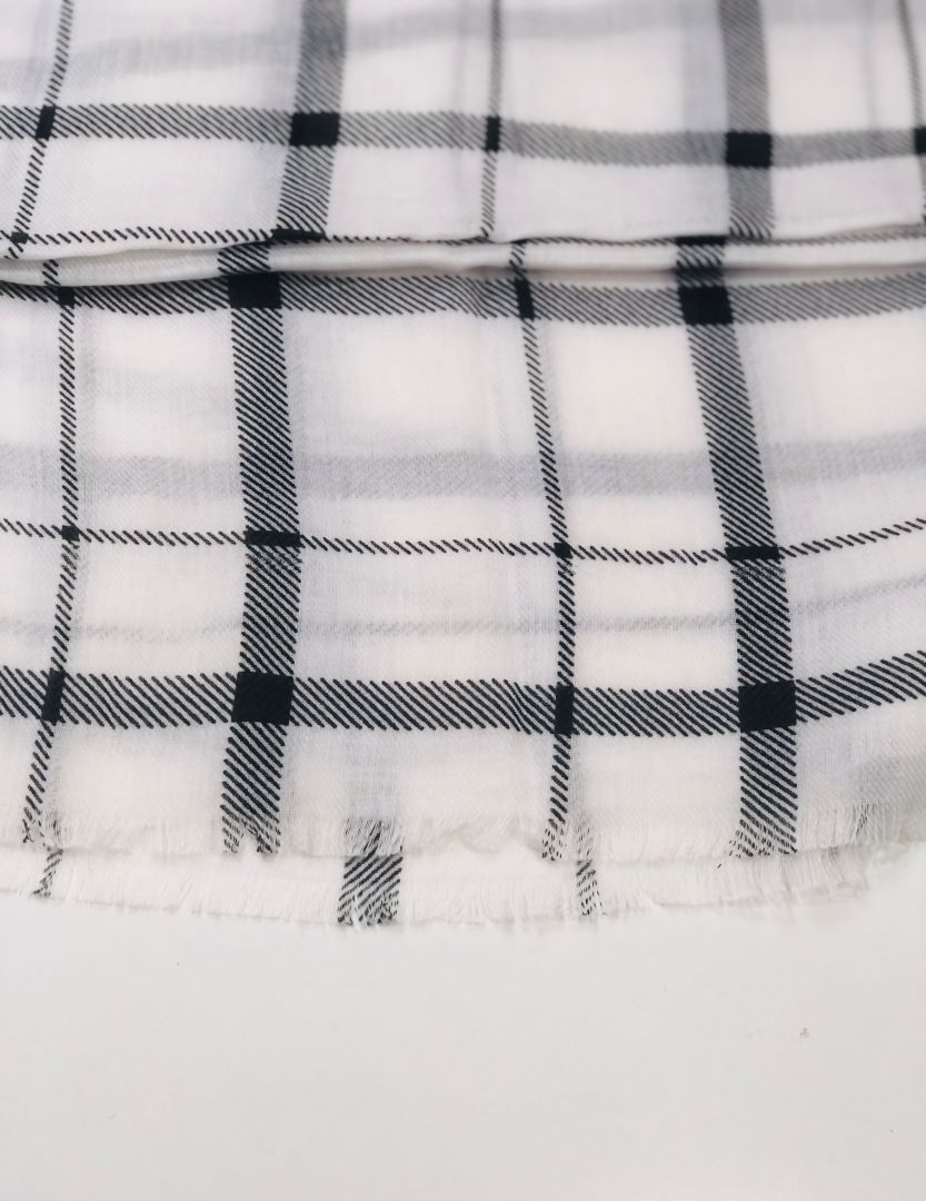 Elegant Cotton / Viscose Scarf